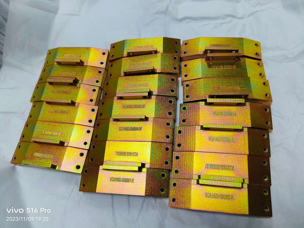 Yellow-zinc-plated-machined-parts.jpg